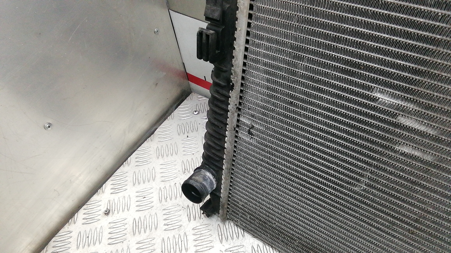 Радиатор охлаждения двигателя основной