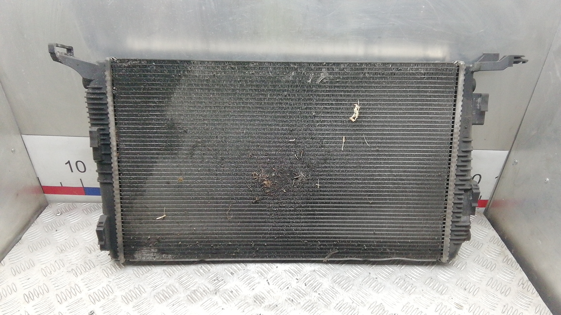 Радиатор охлаждения двигателя основной