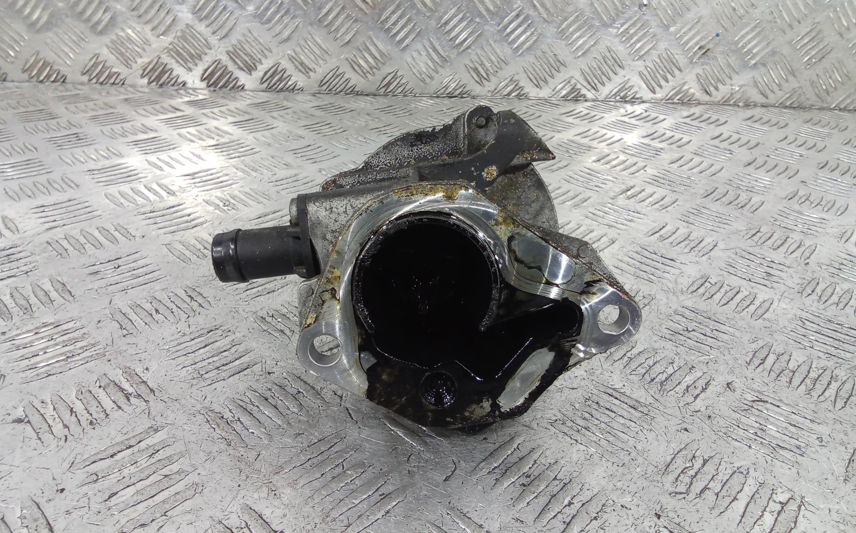 Насос вакуумный