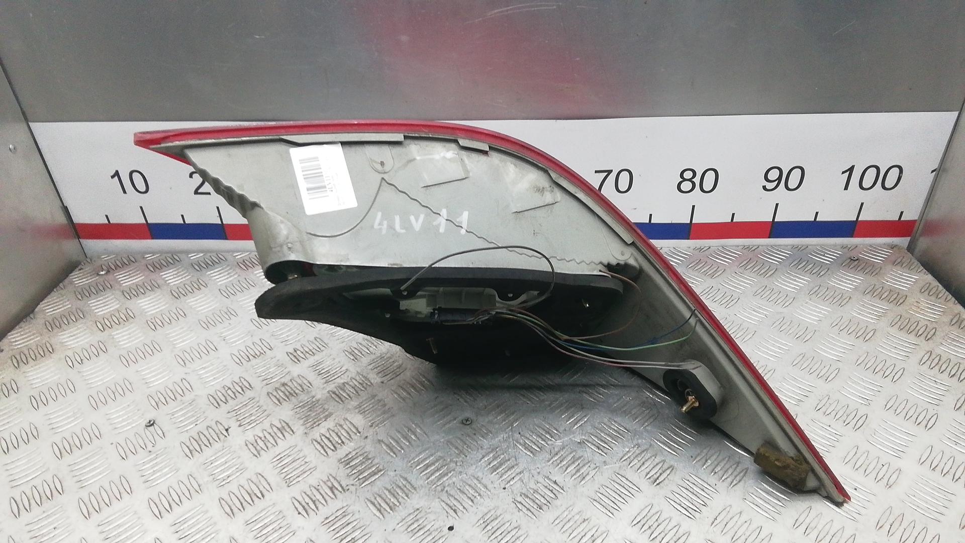 Фонарь задний правый