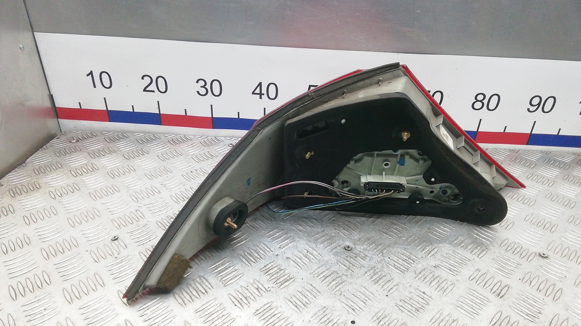 Фонарь задний правый