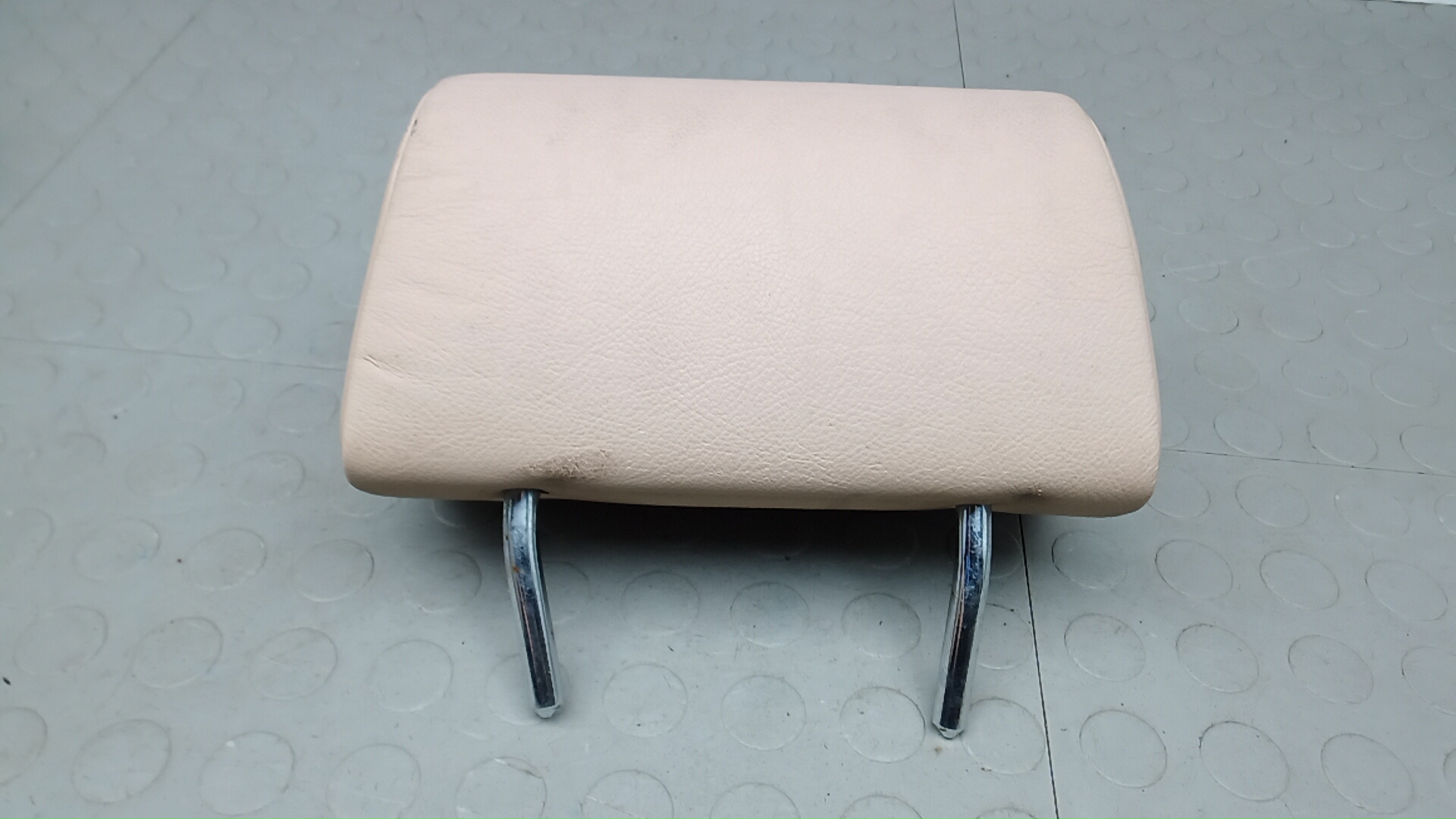 Подголовник сиденья