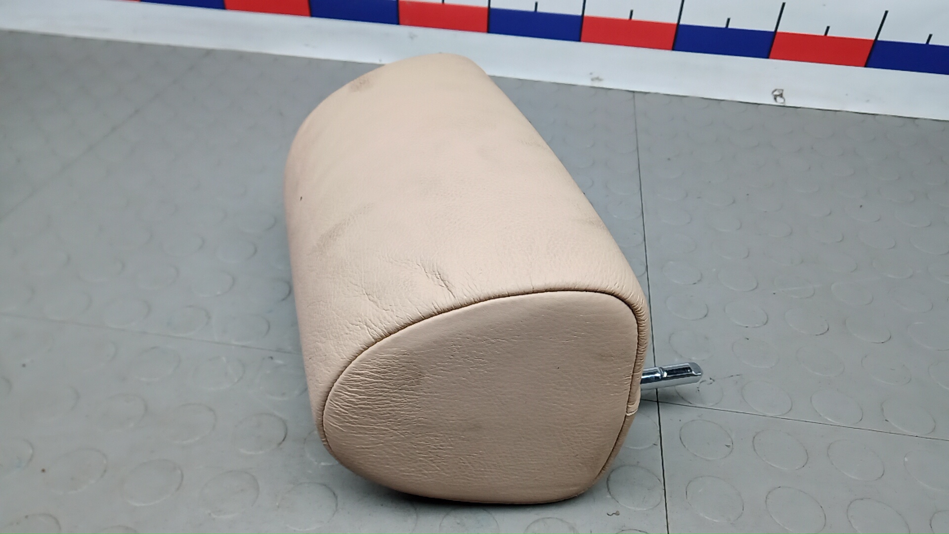 Подголовник сиденья