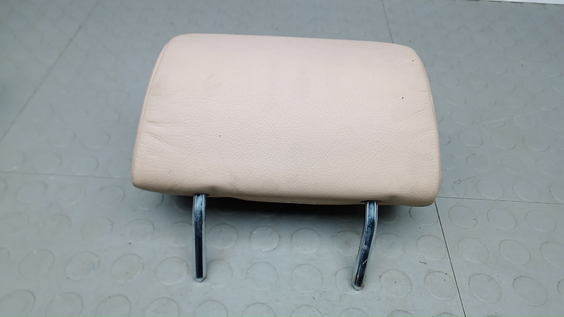 Подголовник сиденья