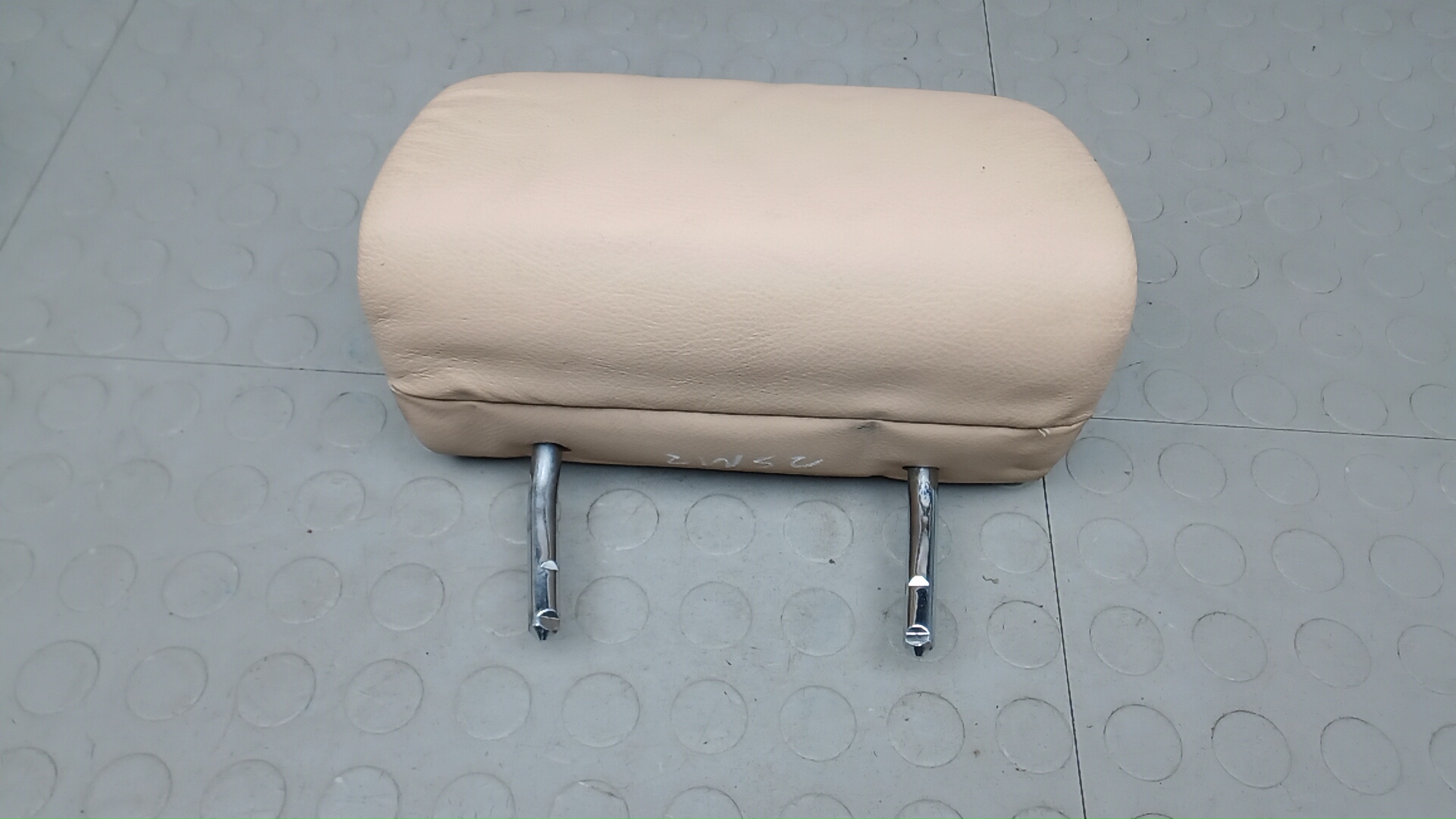 Подголовник сиденья