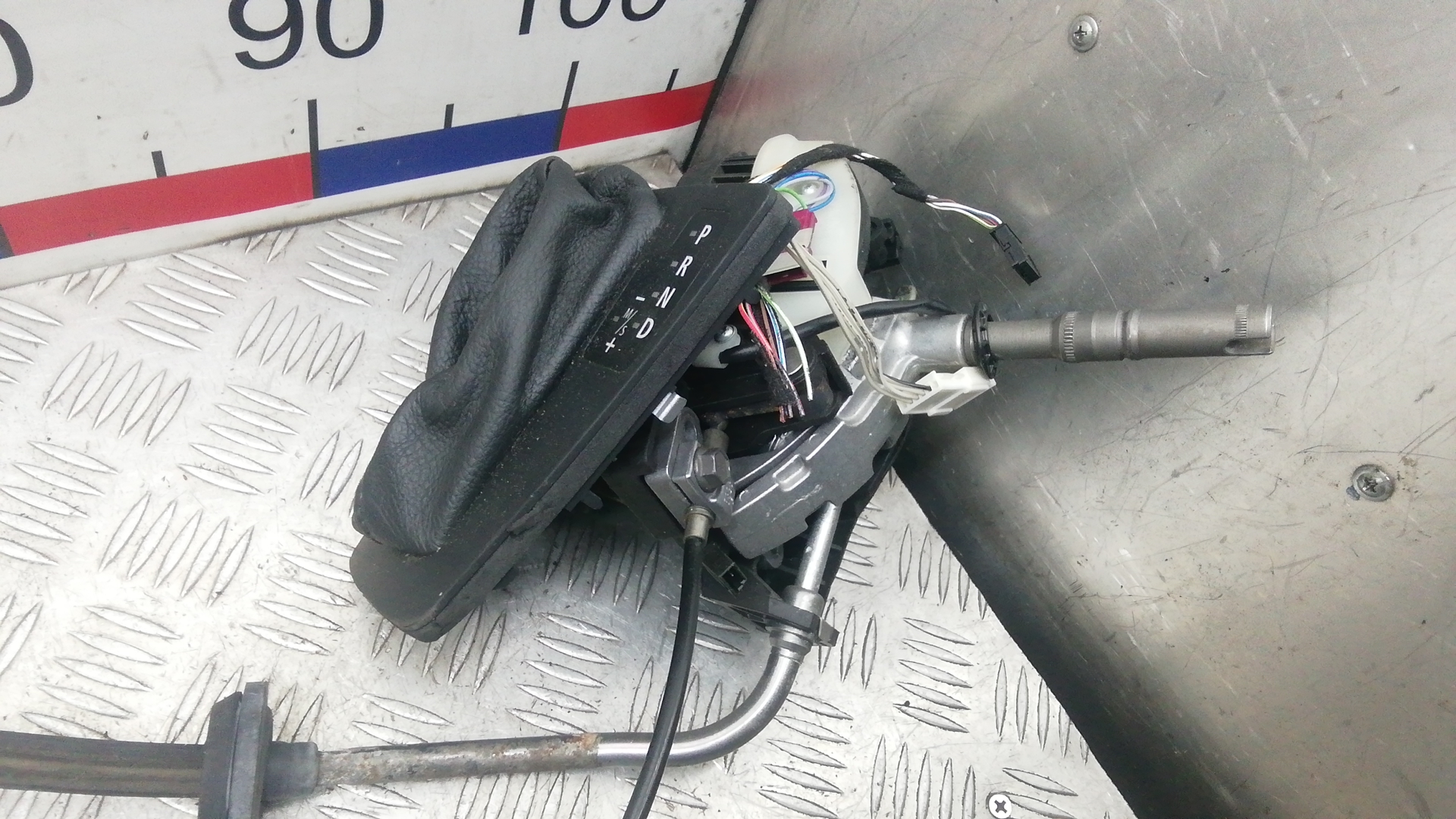 Кулиса МКПП / АКПП