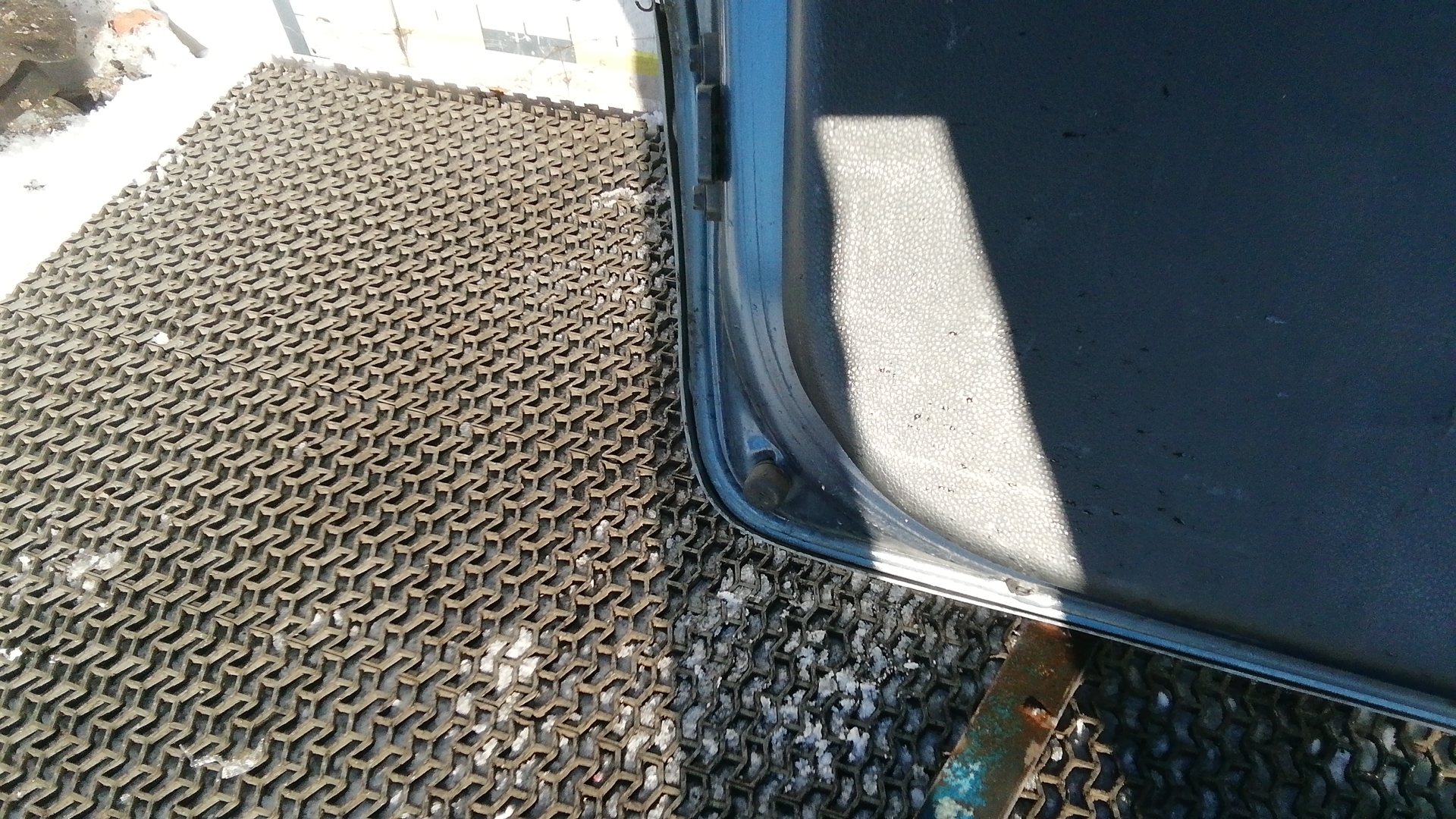 Дверь багажника