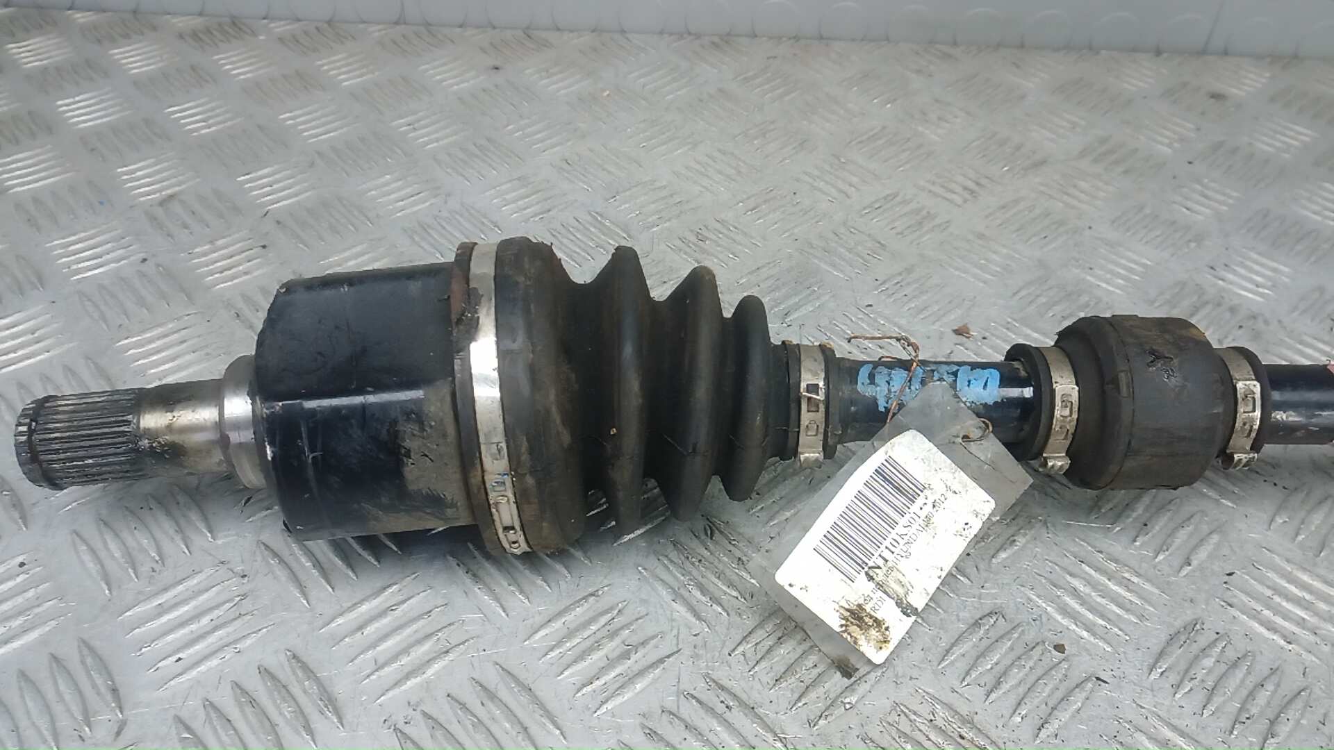 Полуось передняя левая