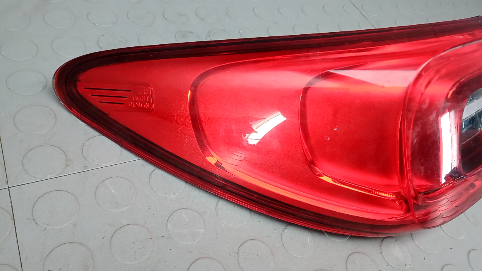 Фонарь задний левый