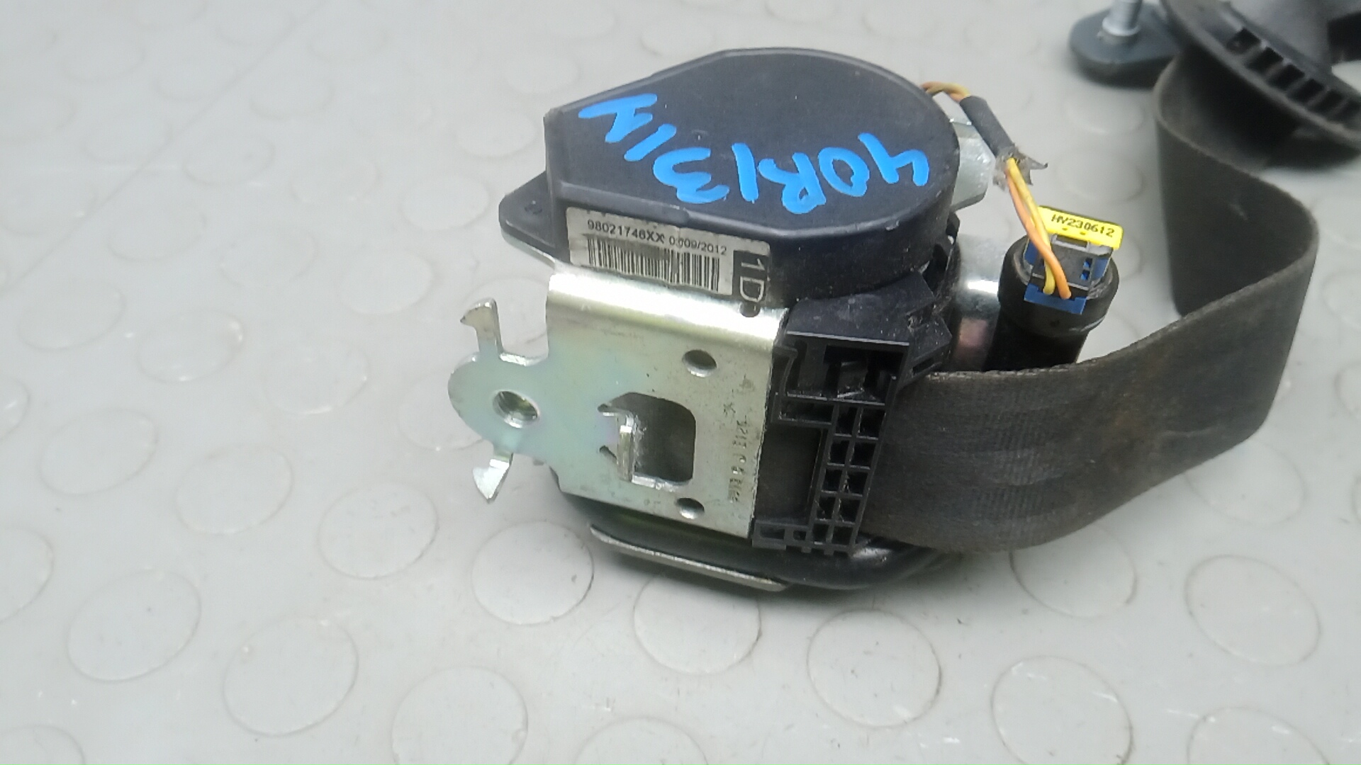 Ремень безопасности с пиропатроном