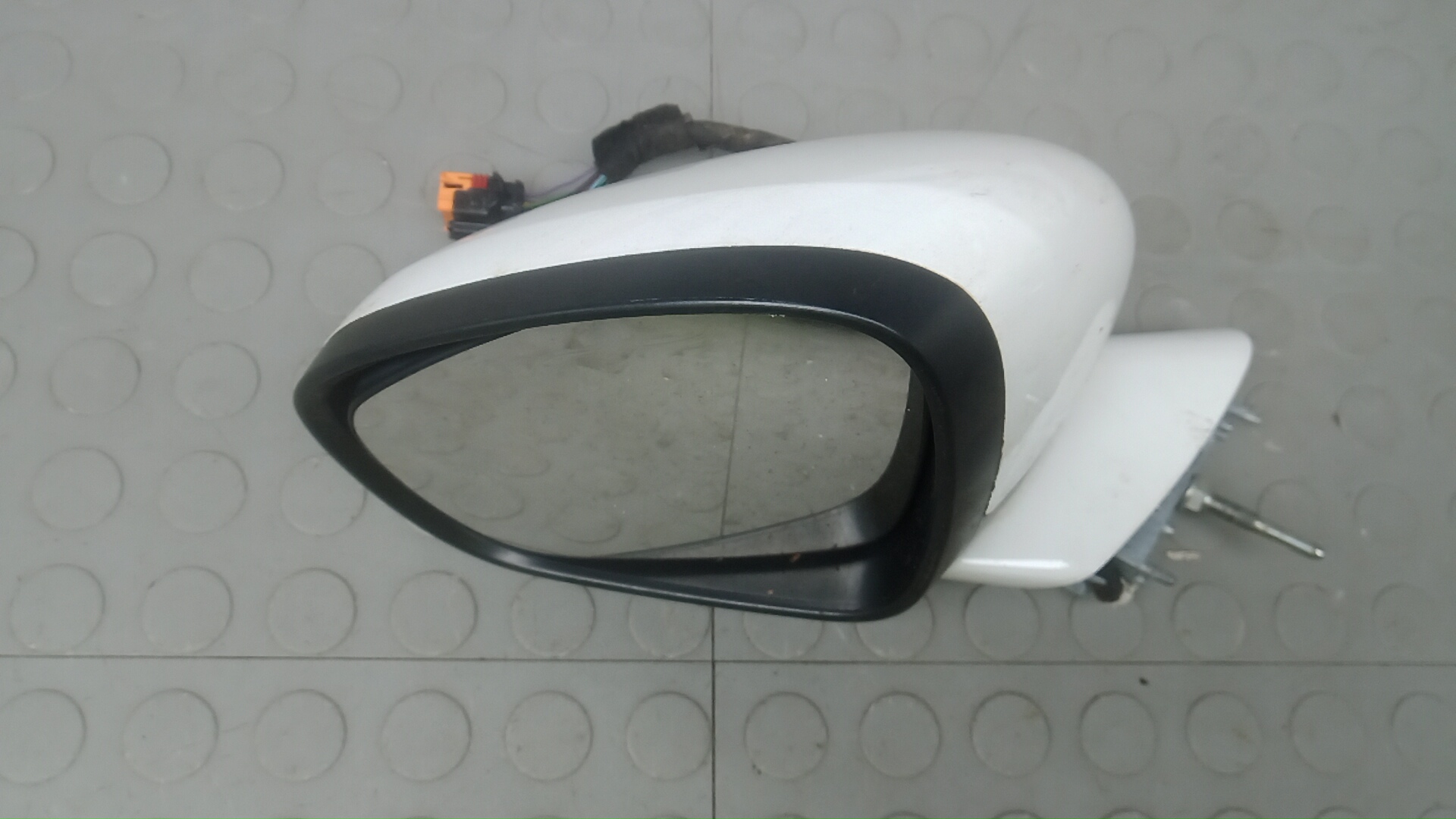 Зеркало левое электрическое