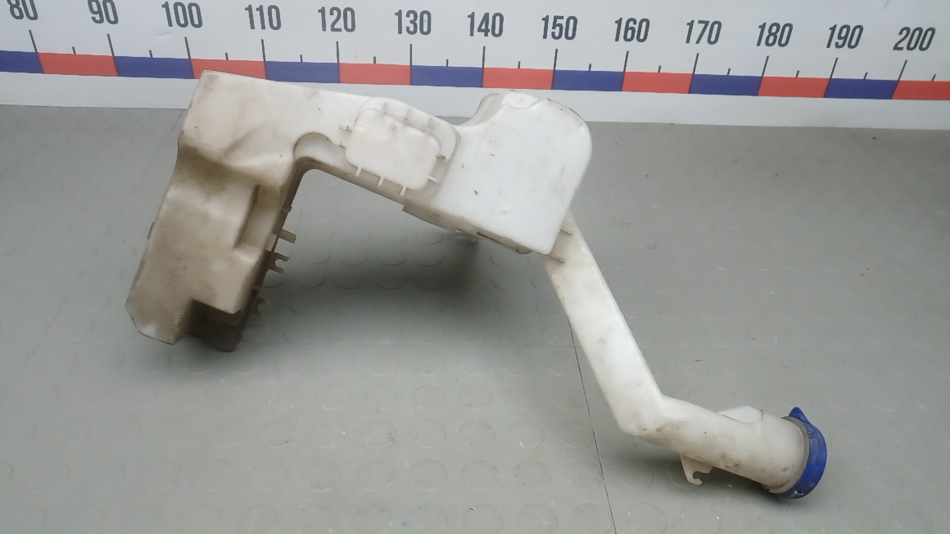 Бачок омывателя лобового стекла