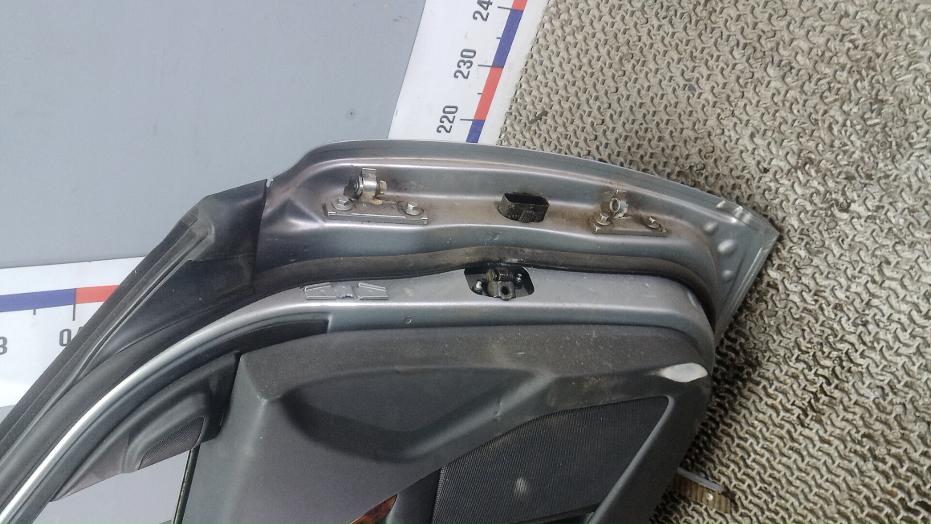 Дверь передняя левая