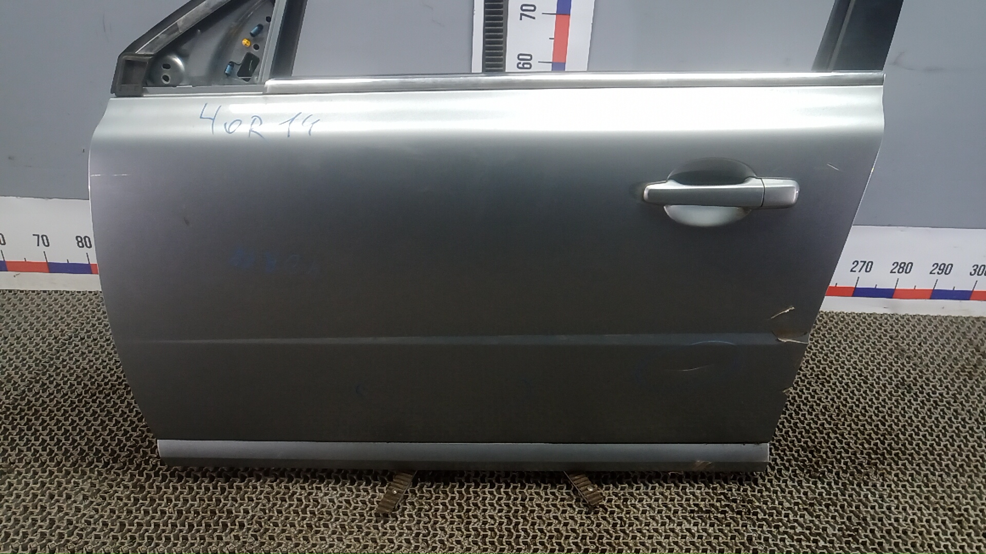 Дверь передняя левая