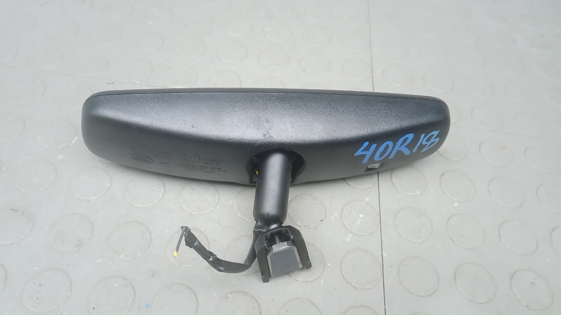 Зеркало заднего вида