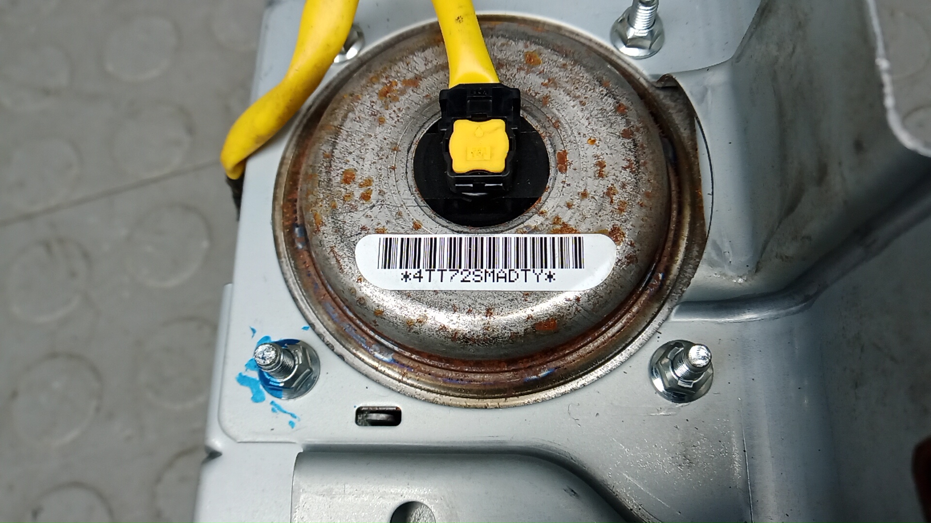 Подушка безопасности пассажирская (в торпедо)