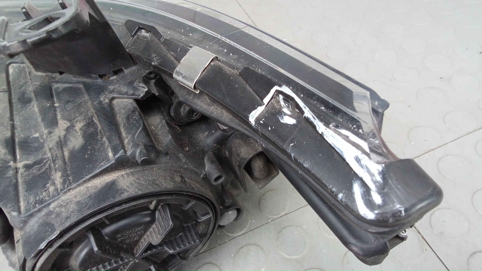 Фара правая