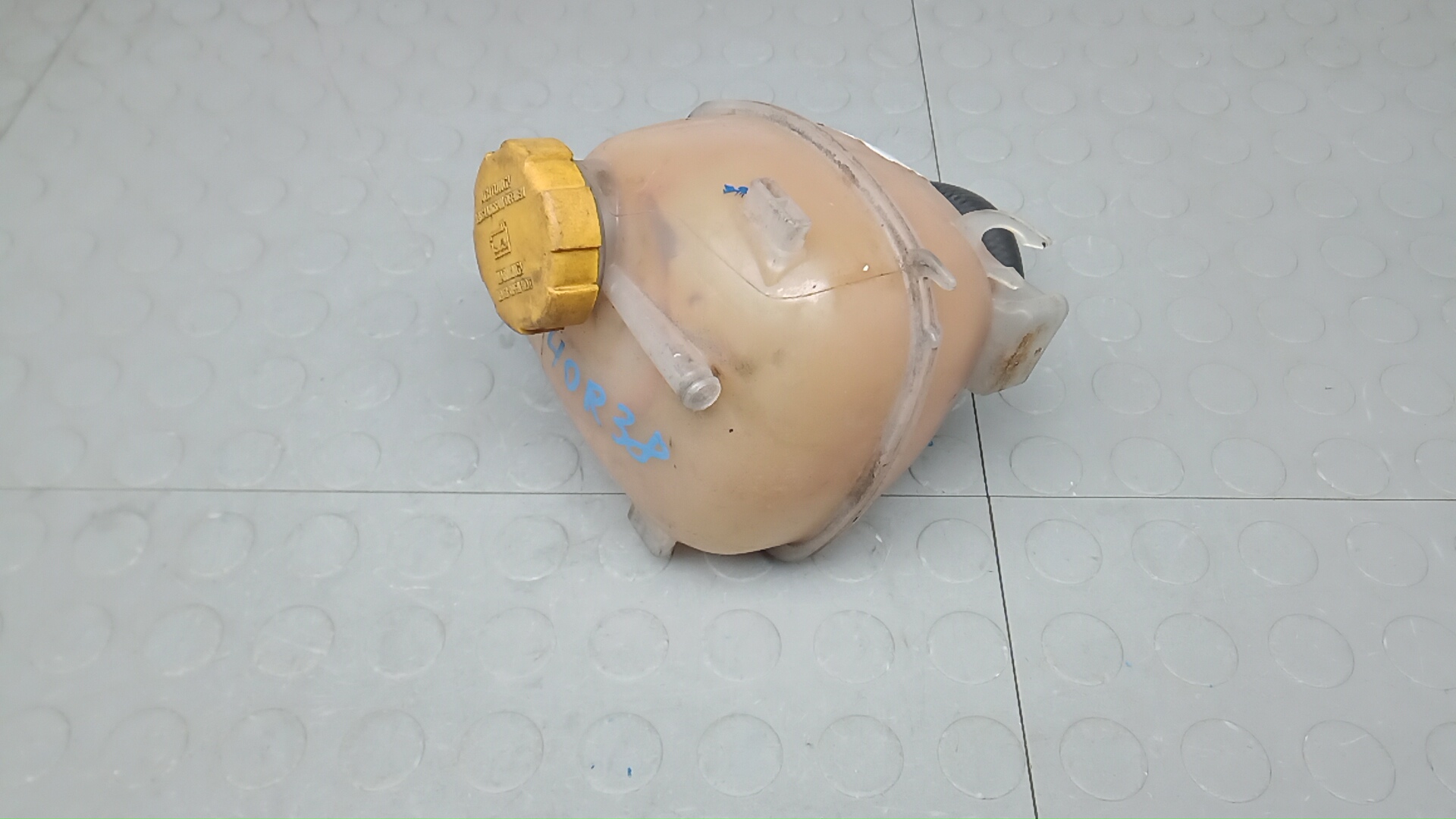 Бачок расширительный