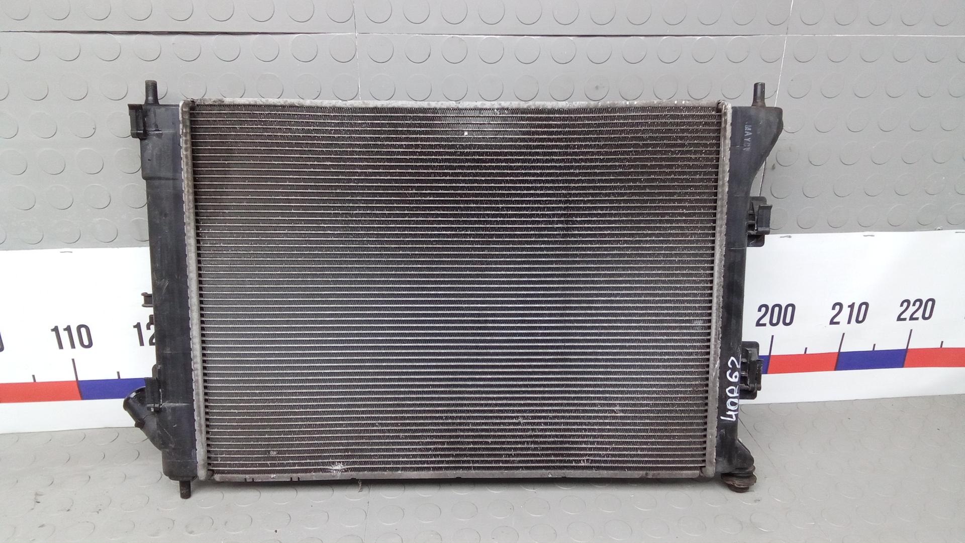 Радиатор охлаждения двигателя основной