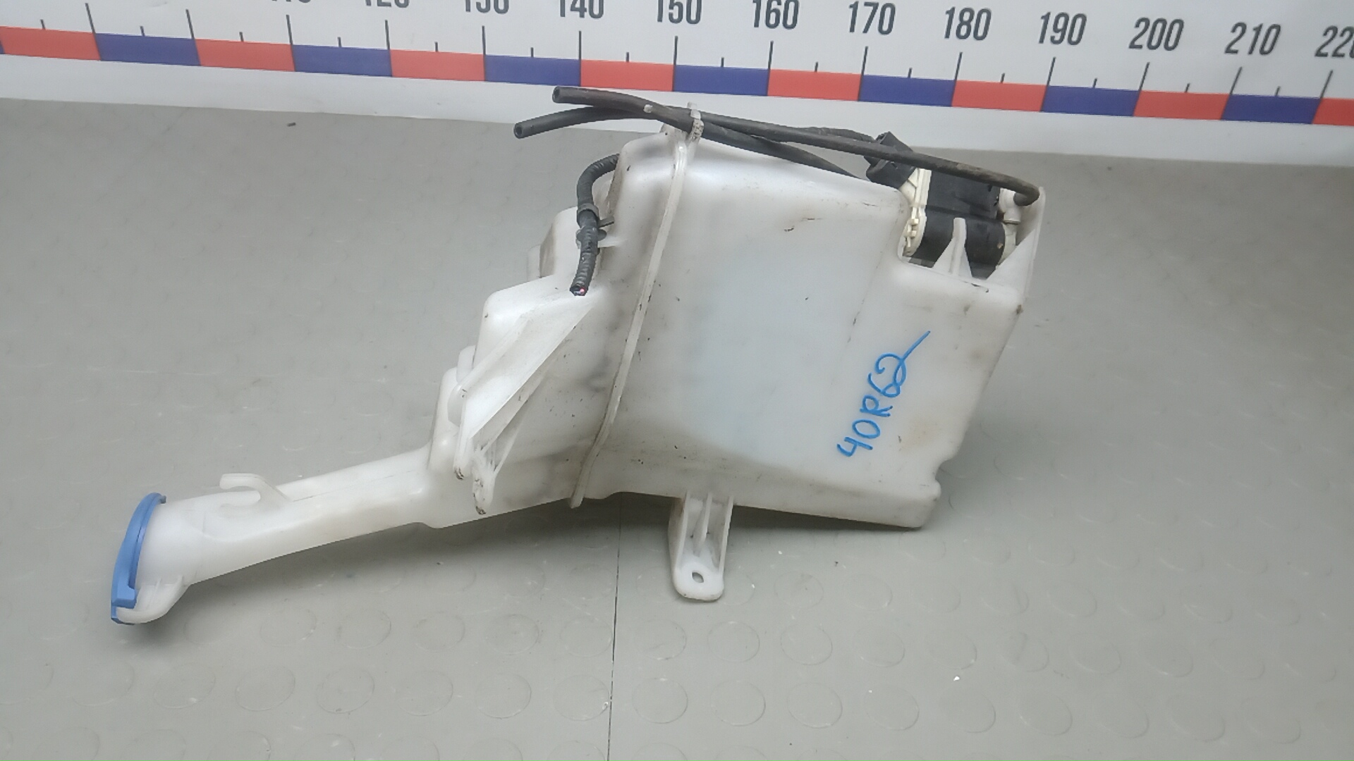 Бачок омывателя лобового стекла