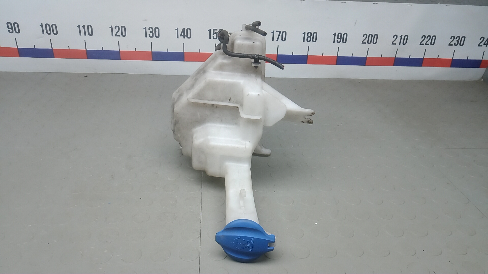 Бачок омывателя лобового стекла