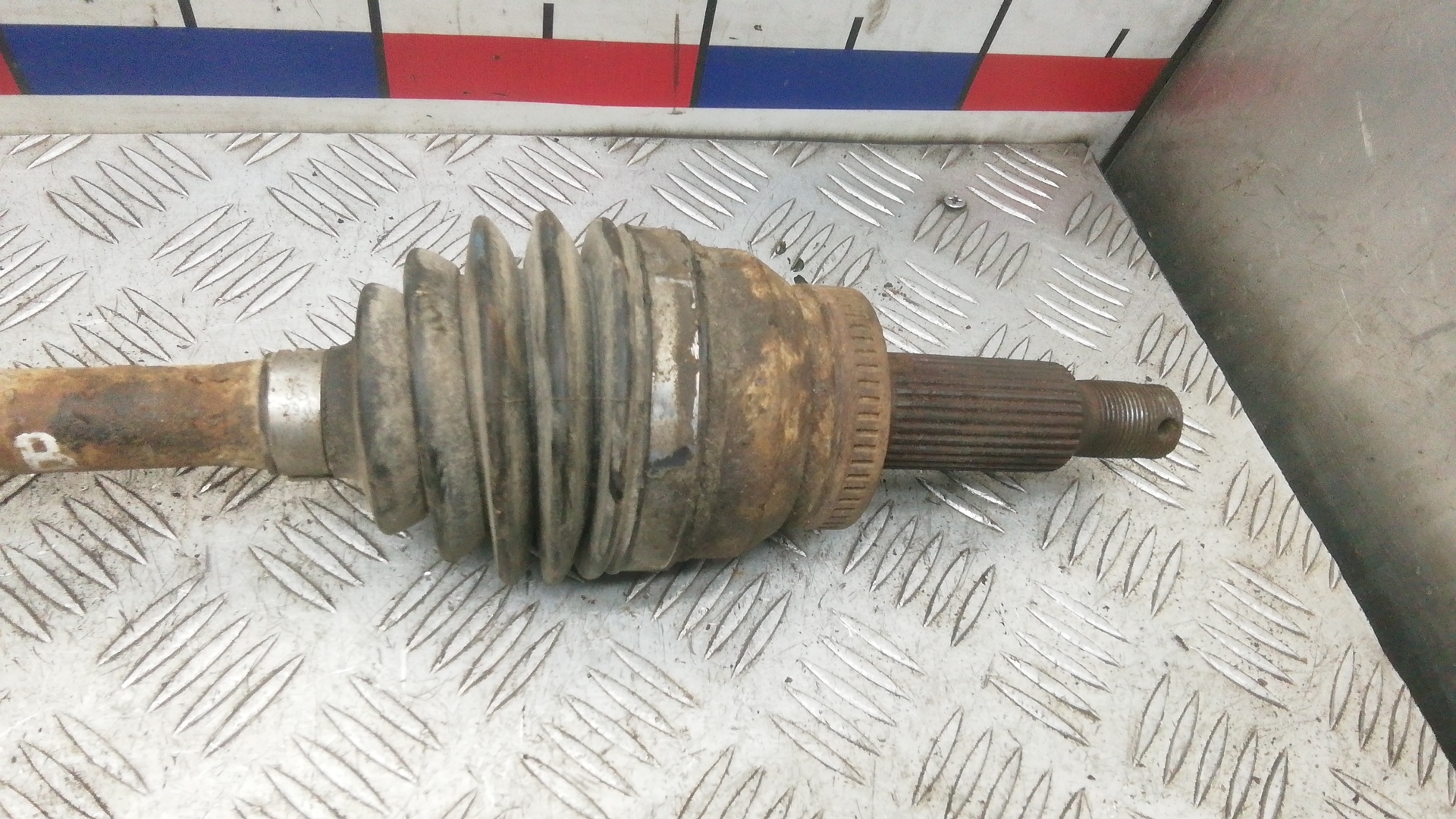 Полуось задняя правая