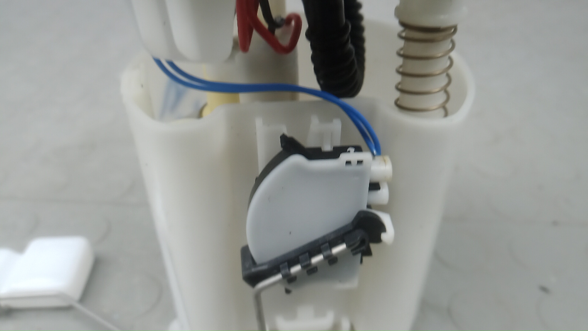 Насос топливный электрический