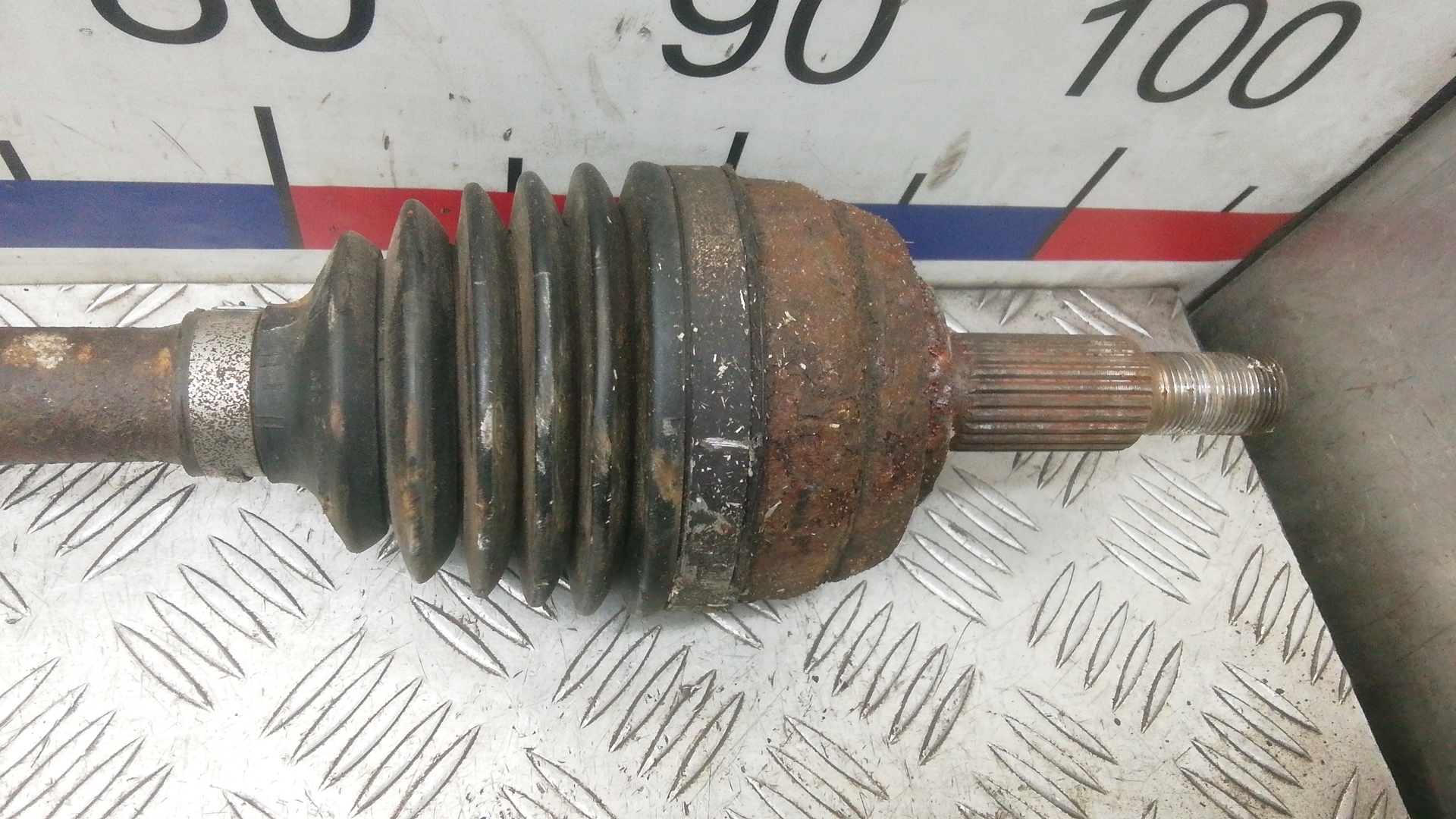 Полуось передняя правая