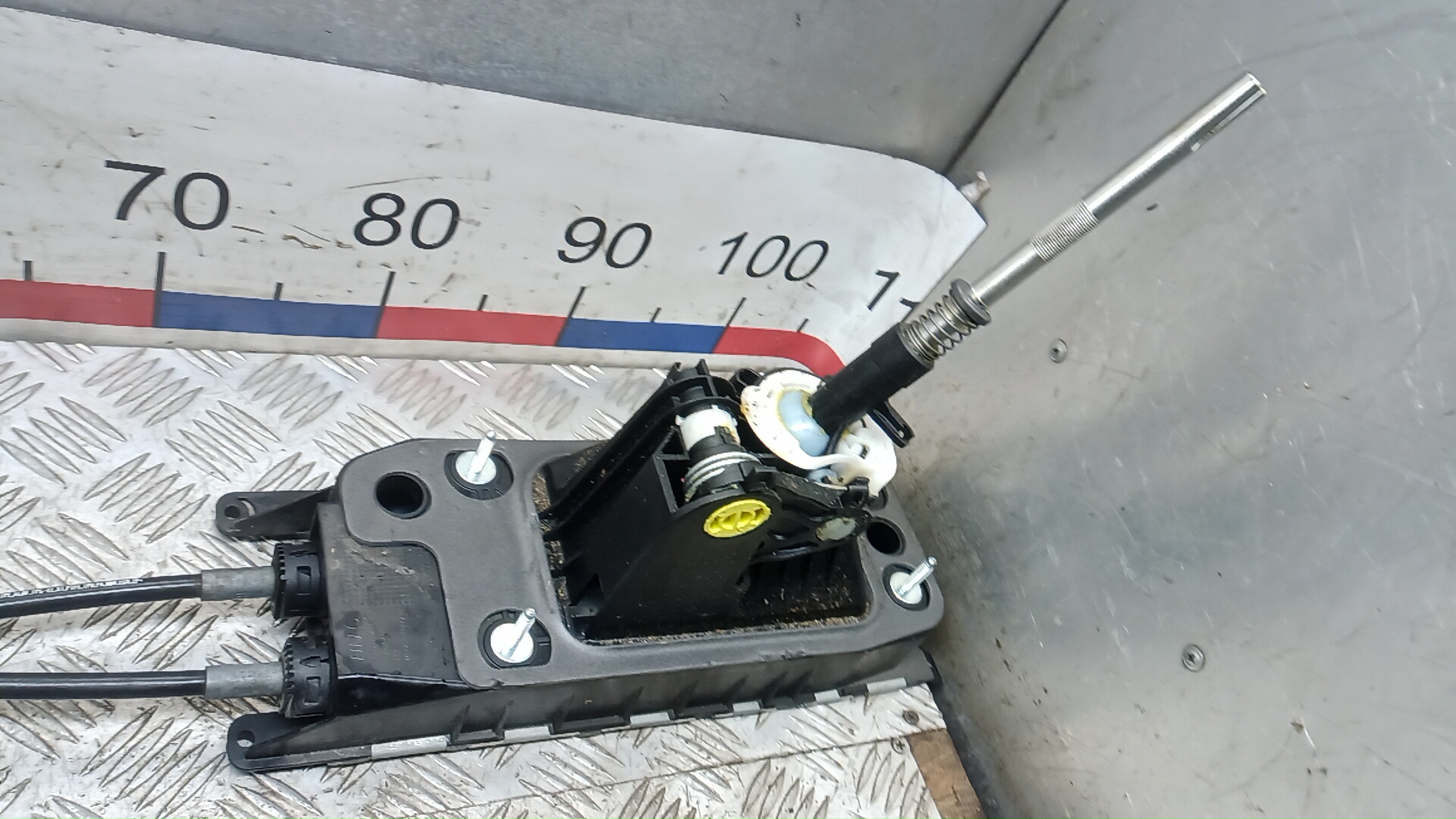 Кулиса МКПП / АКПП