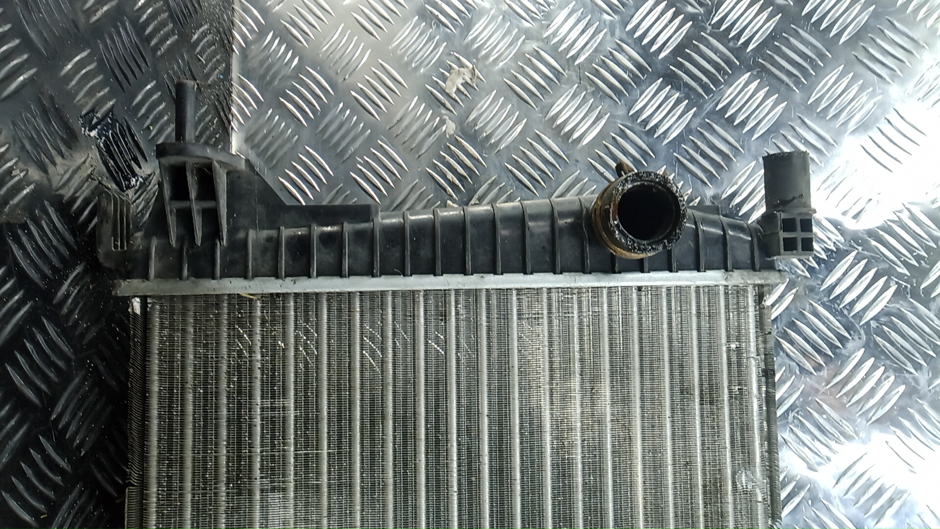 Радиатор охлаждения двигателя основной