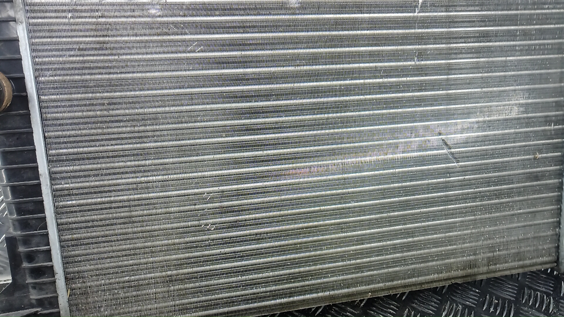 Радиатор охлаждения двигателя основной