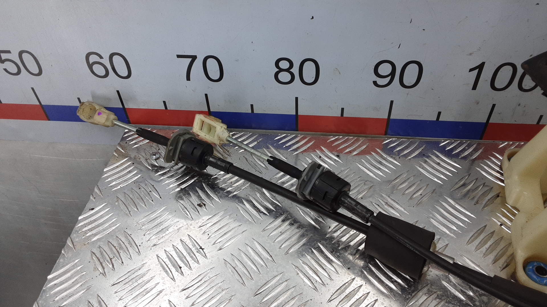 Кулиса МКПП / АКПП