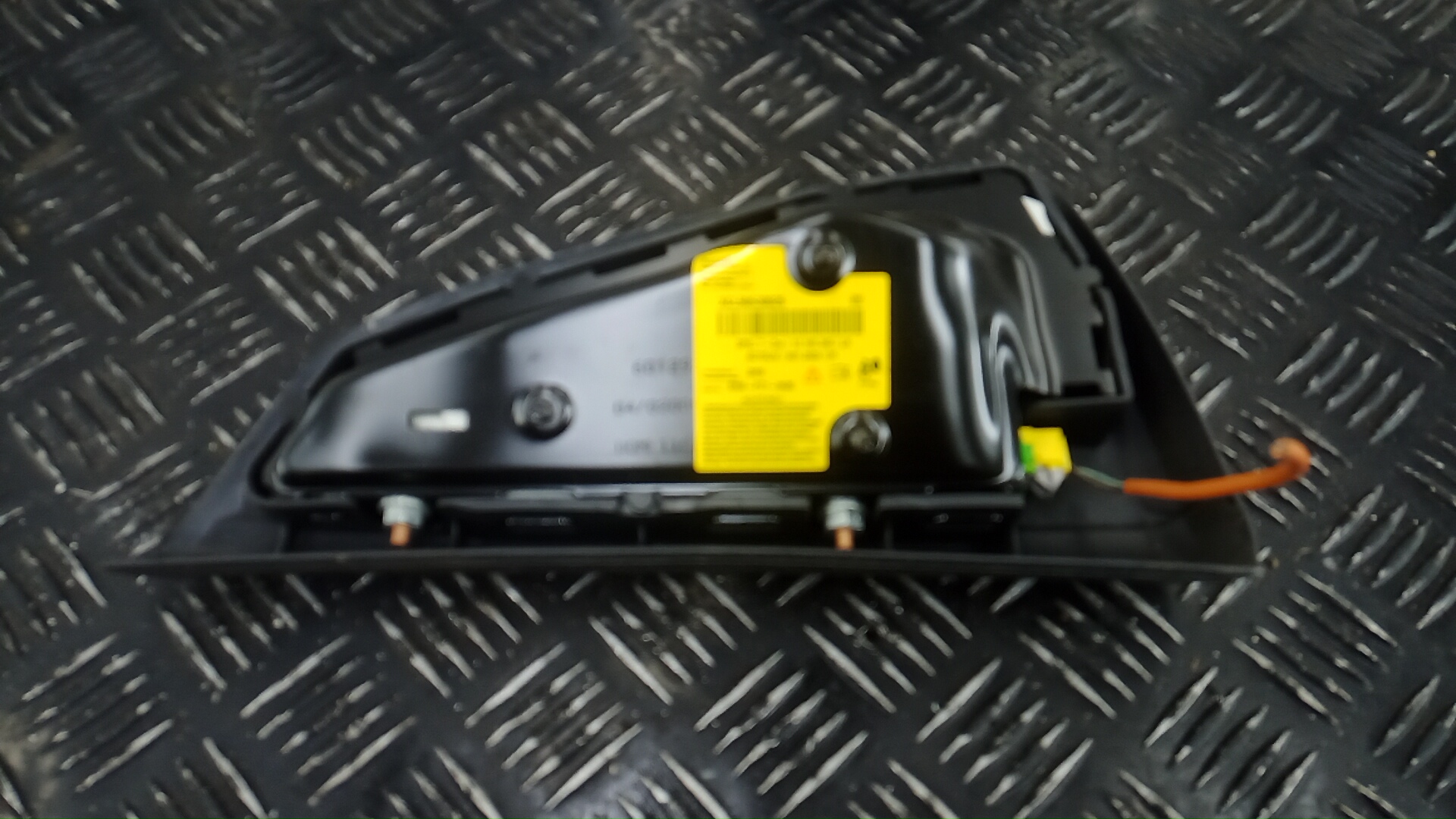 Подушка безопасности боковая (в сиденье)