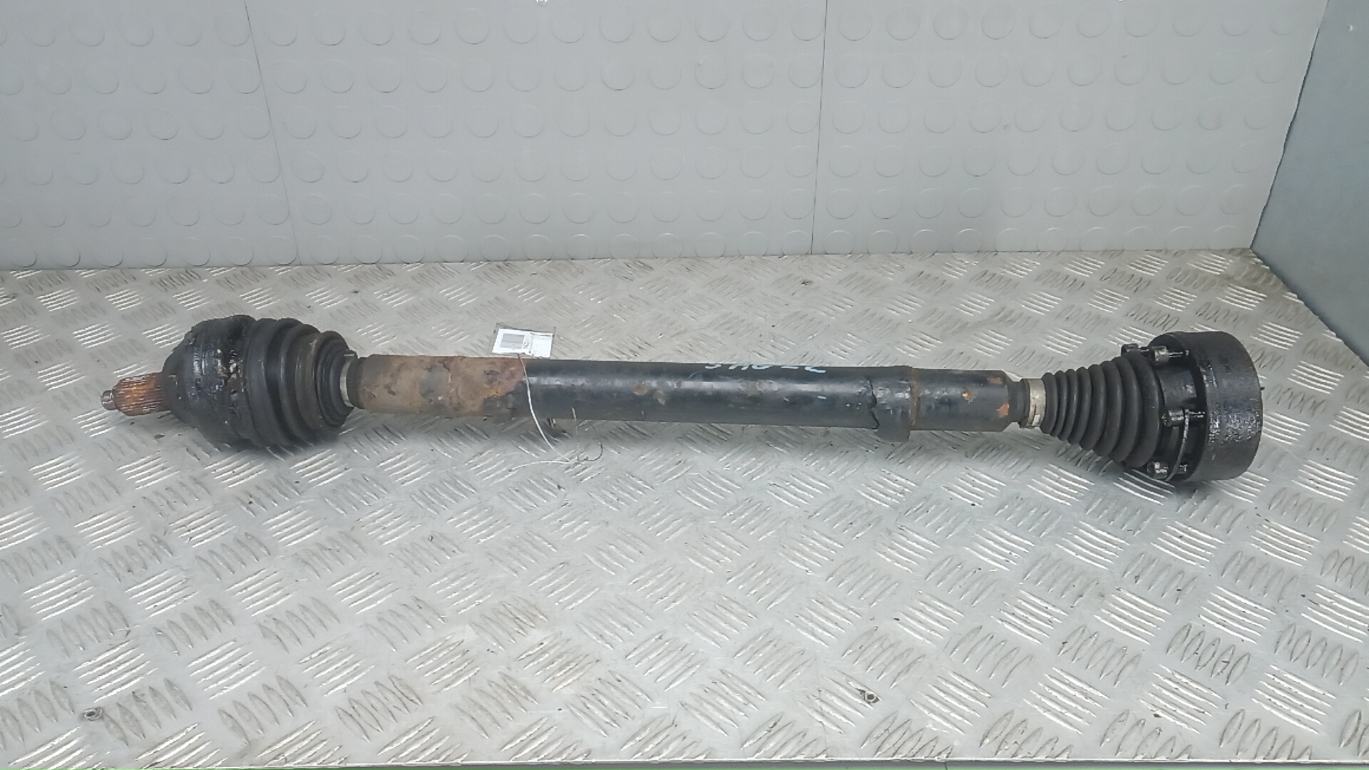 Полуось передняя правая