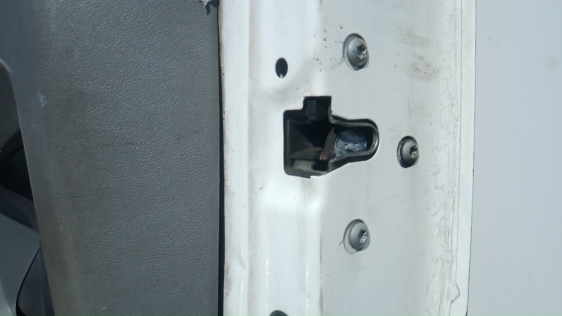 Дверь передняя правая