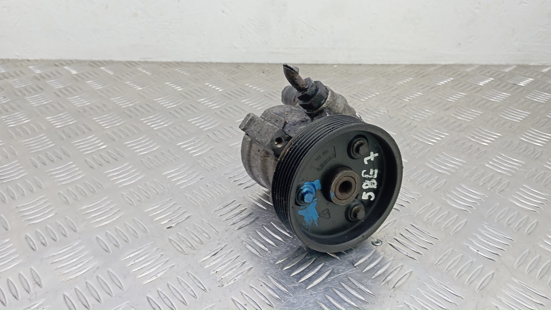 Насос ГУР (гидроусилитель руля)