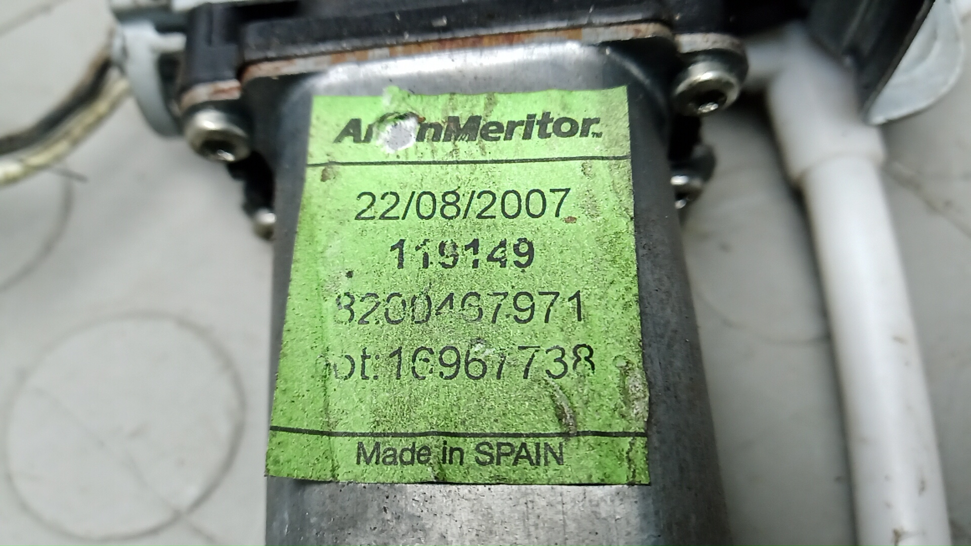 Стеклоподъемник электр. передний левый