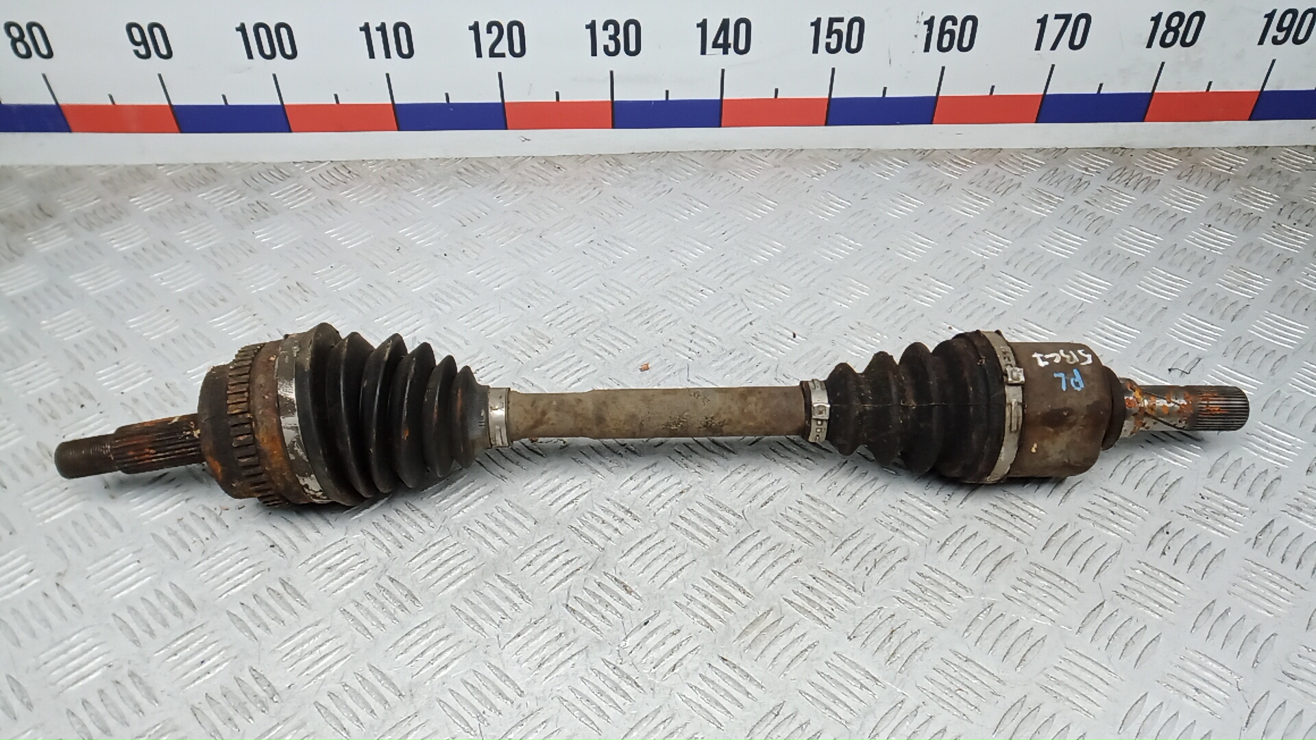 Полуось передняя левая