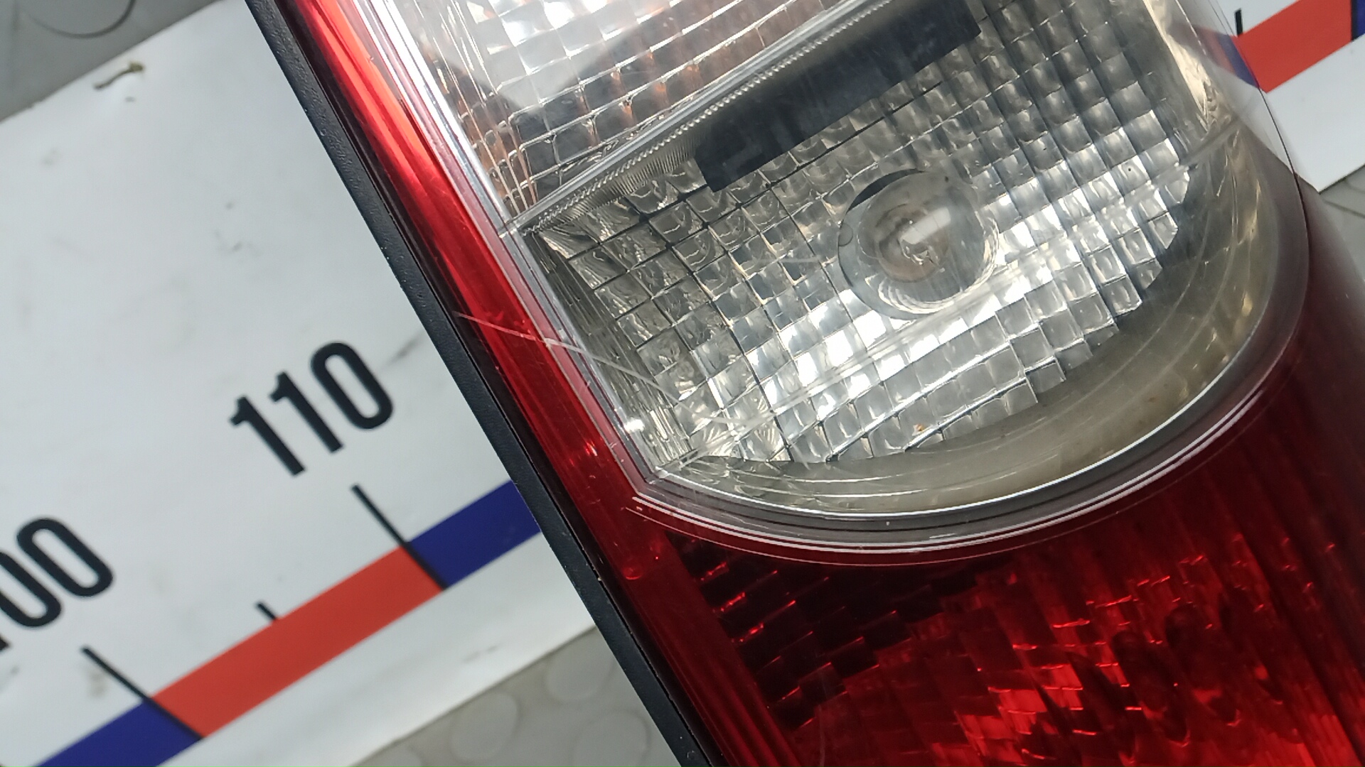 Фонарь задний правый