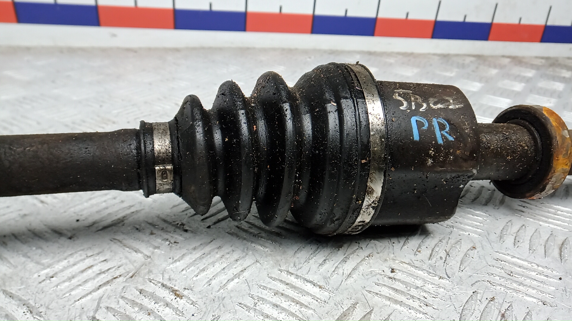 Полуось передняя правая