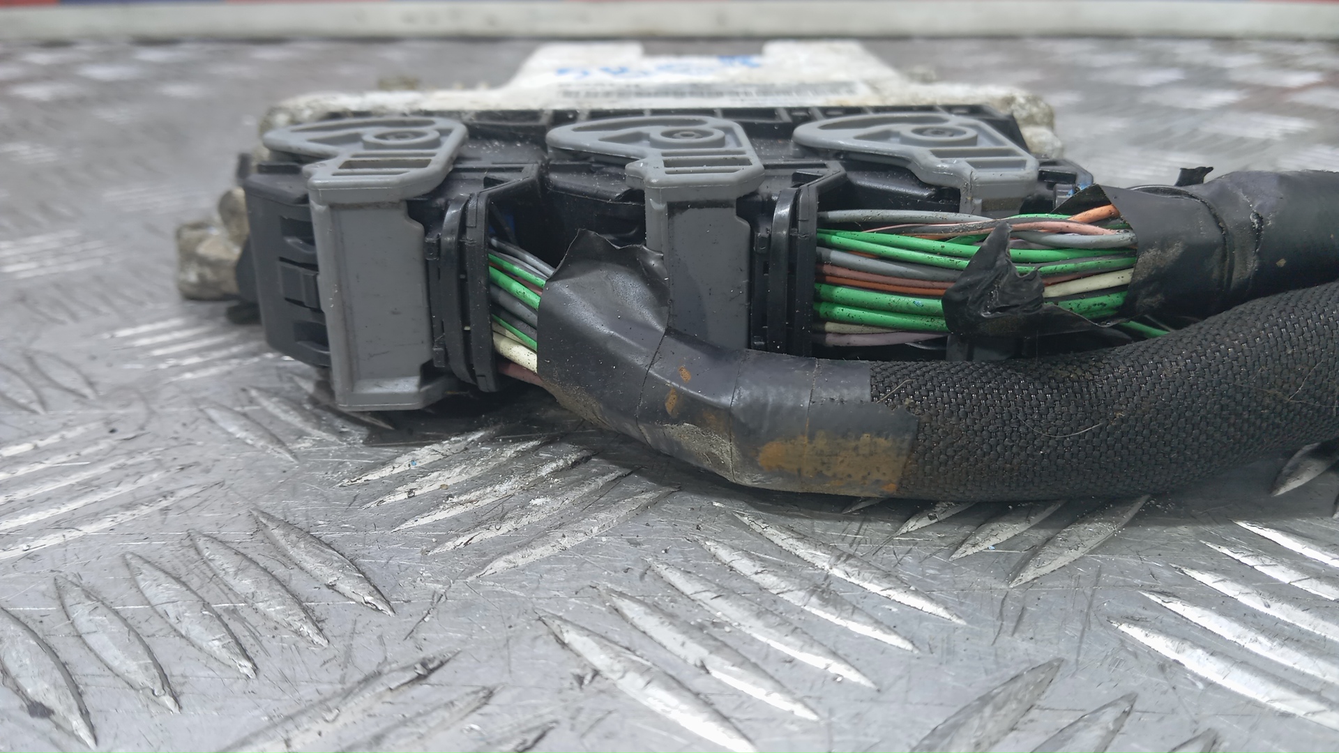 Блок управления двигателем