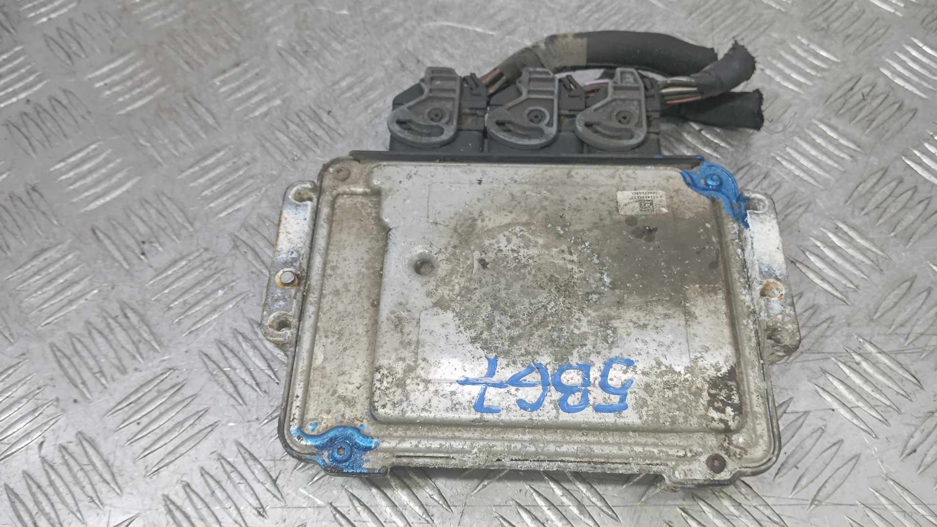 Блок управления двигателем