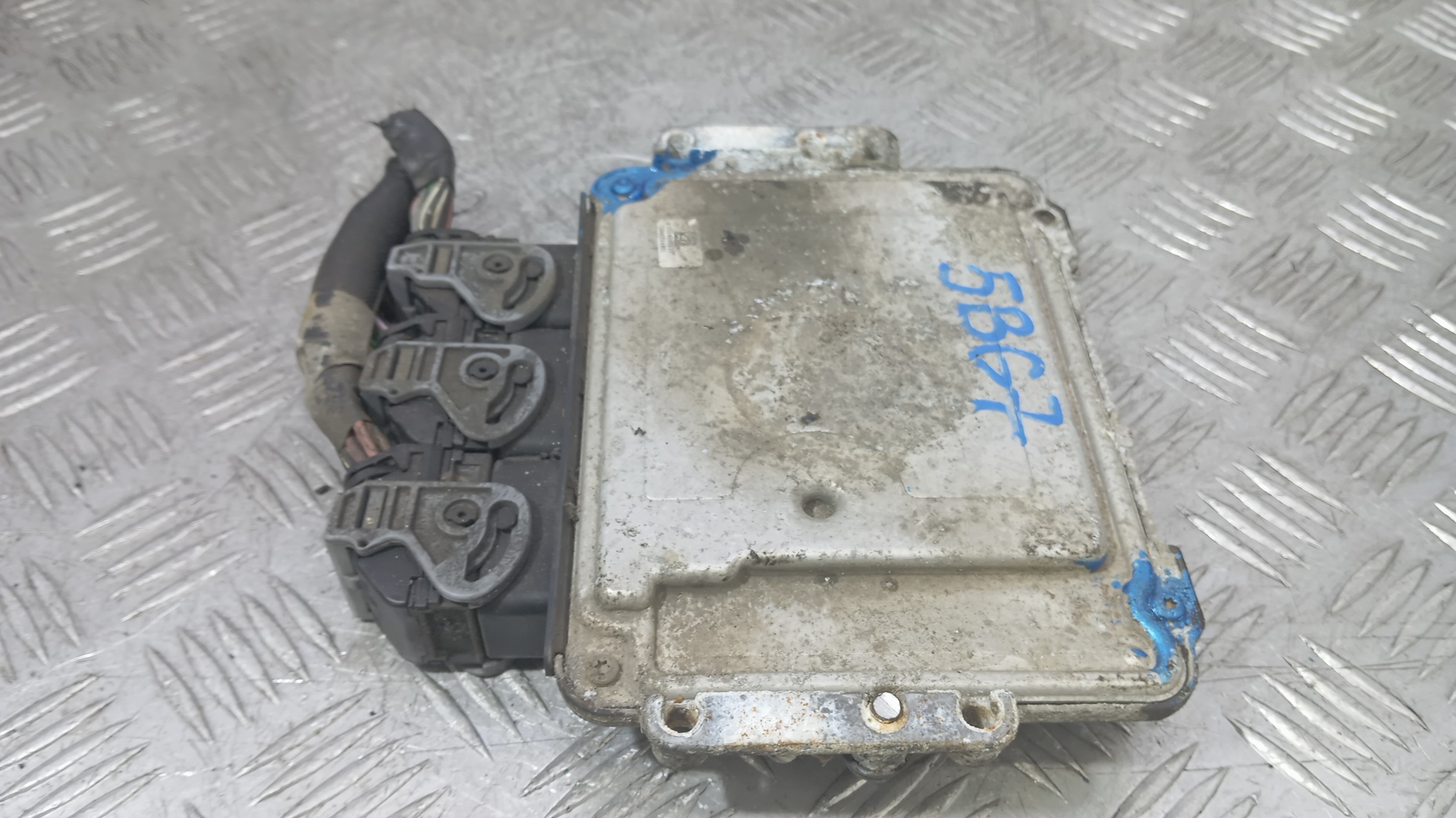 Блок управления двигателем