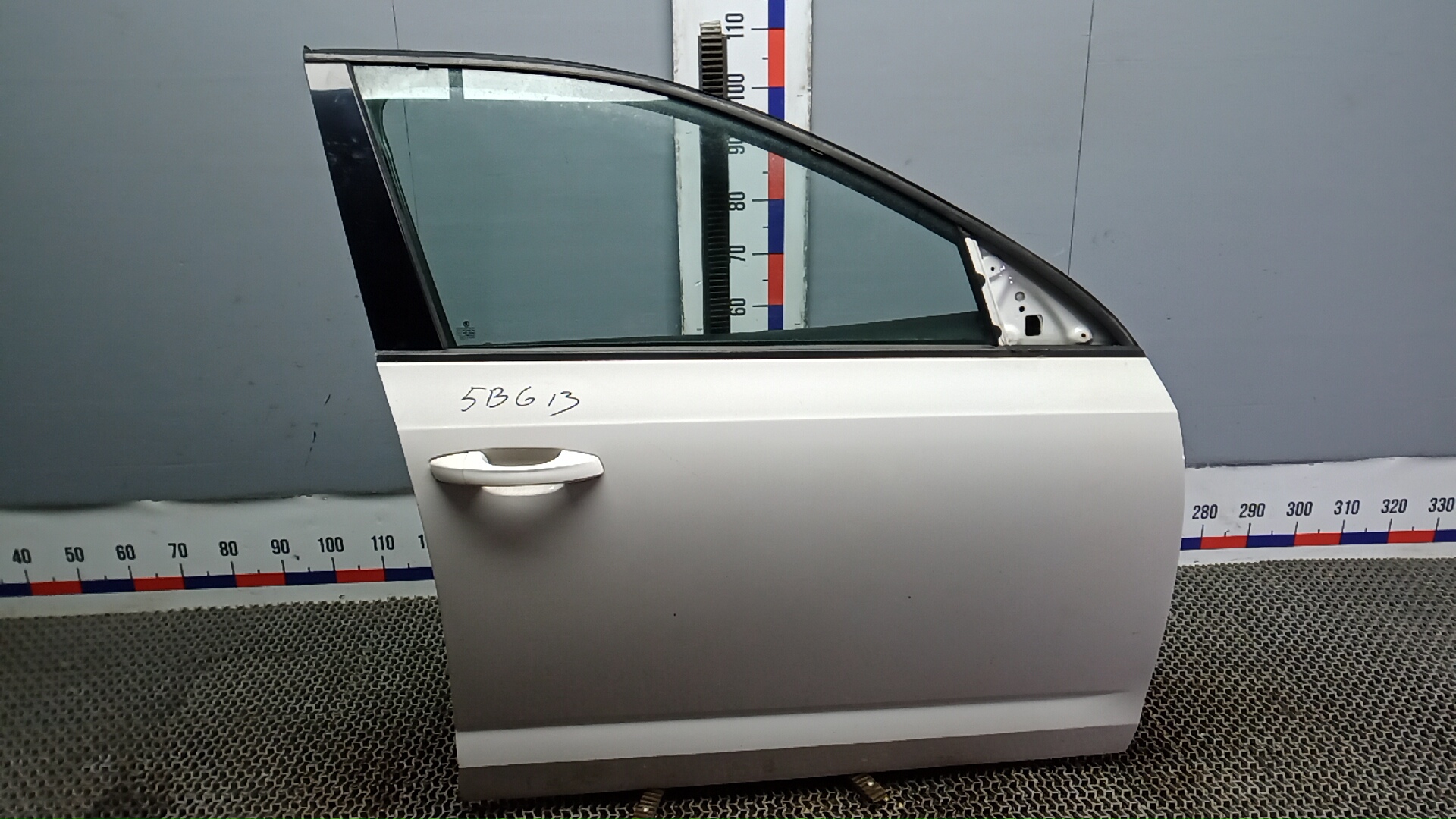 Дверь передняя правая