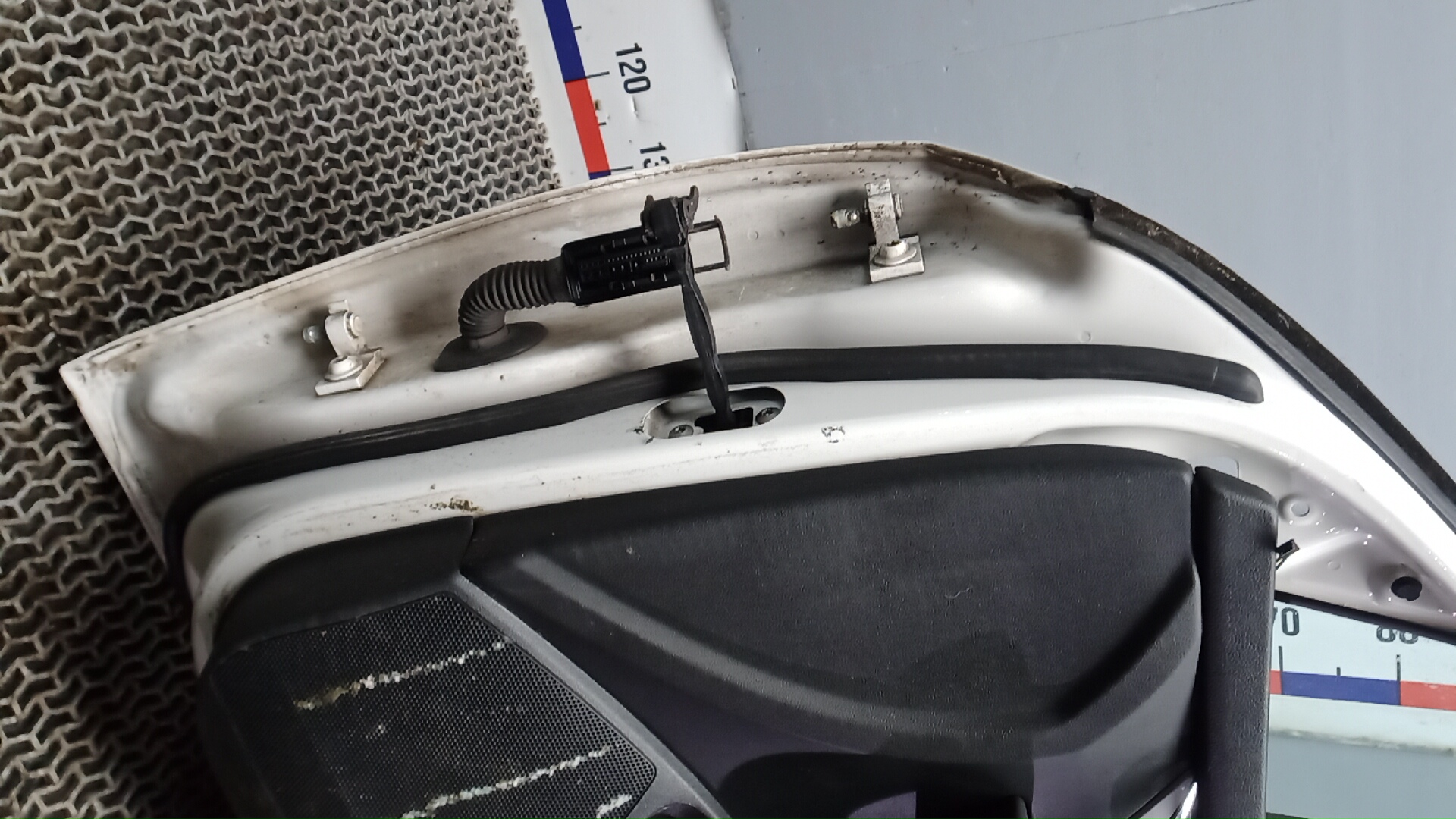 Дверь передняя правая