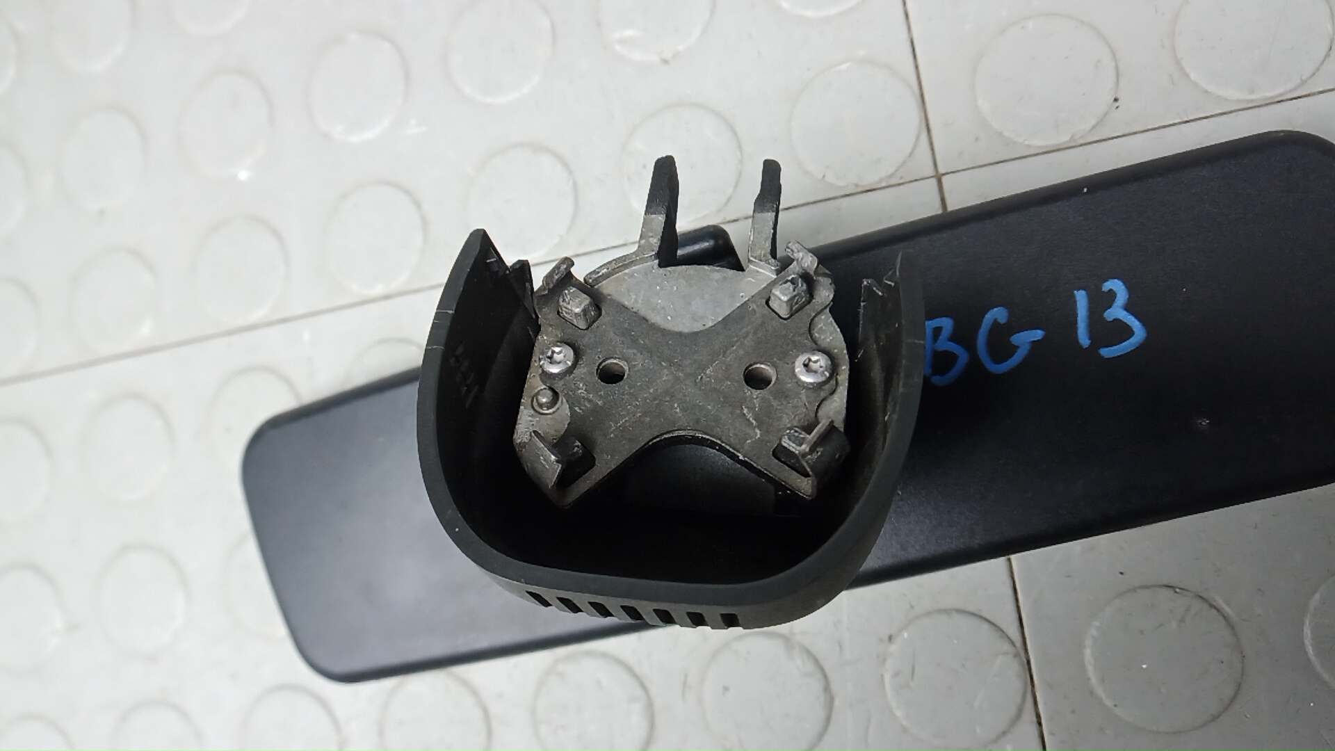 Зеркало заднего вида