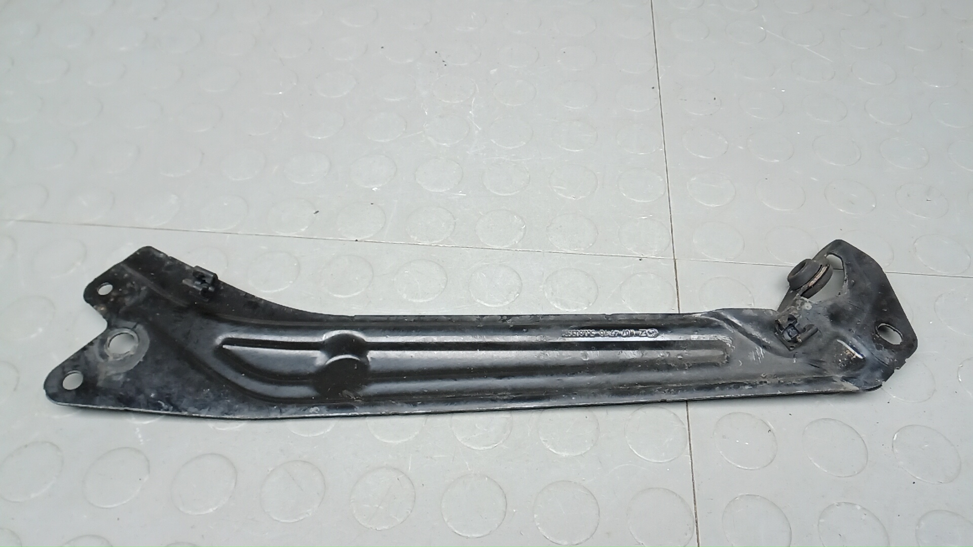 Крепеж фары