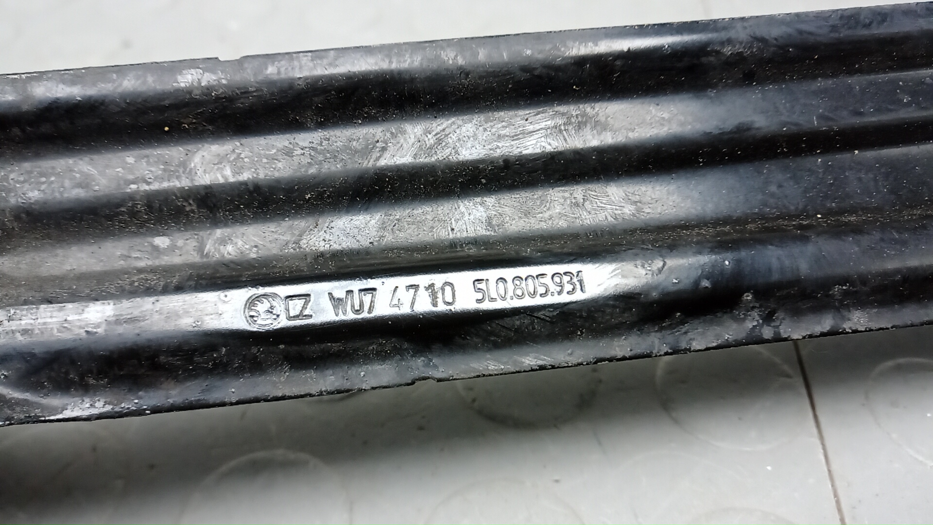 Крепеж фары