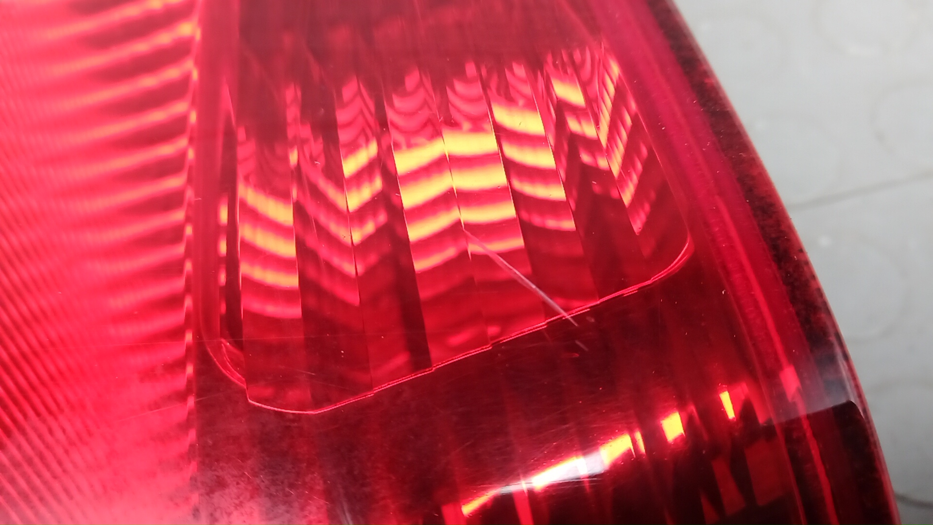 Фонарь задний правый