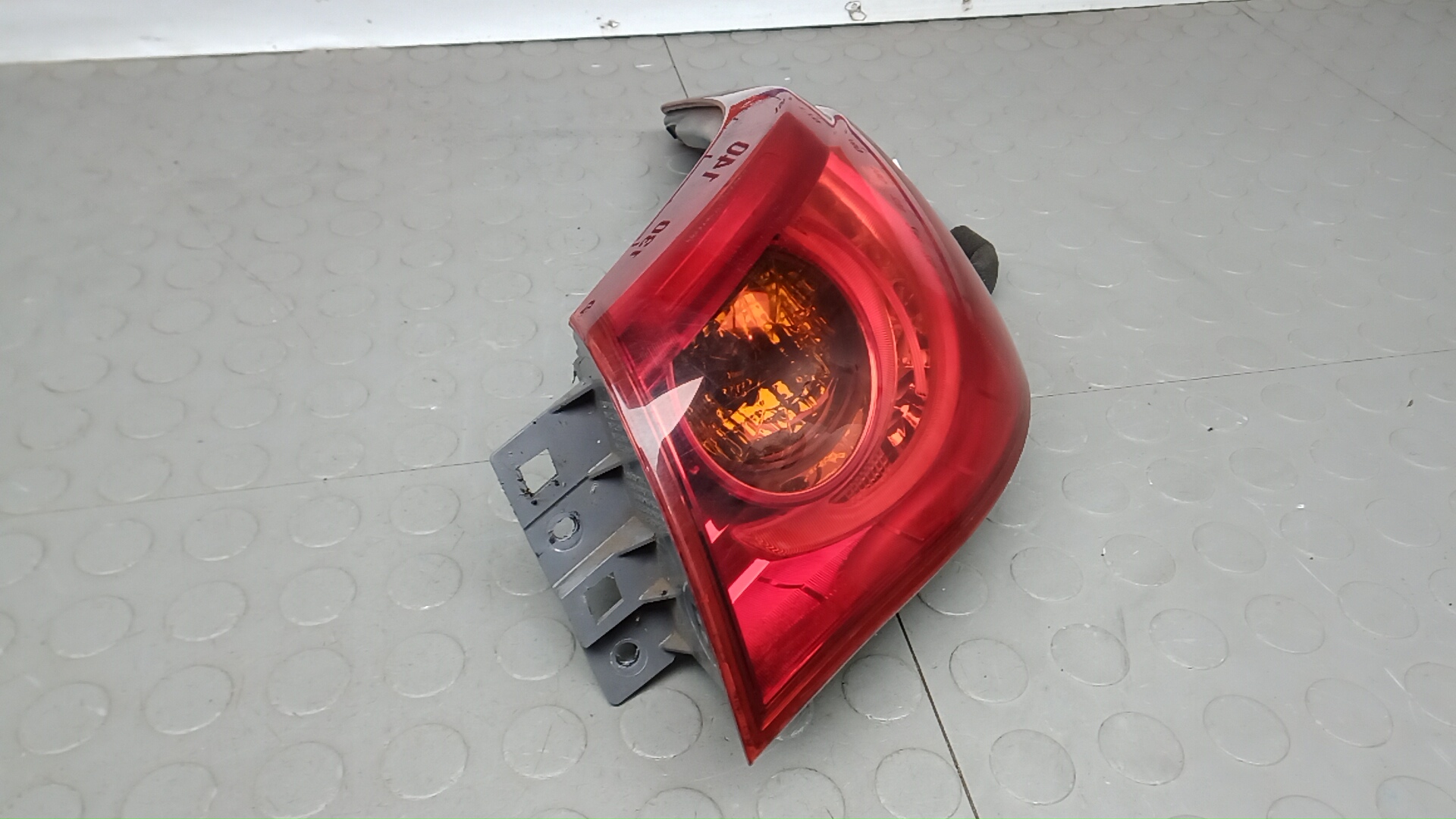 Фонарь задний правый